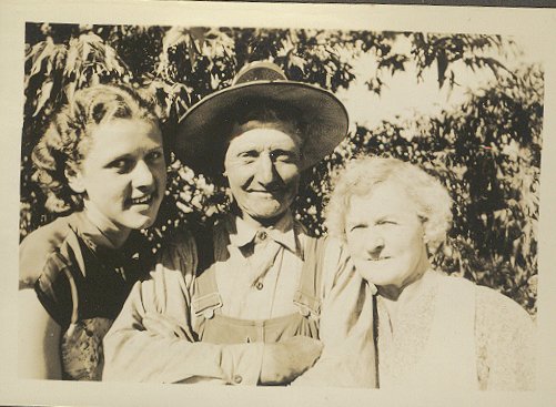 Minnie and Emil with one of their girls